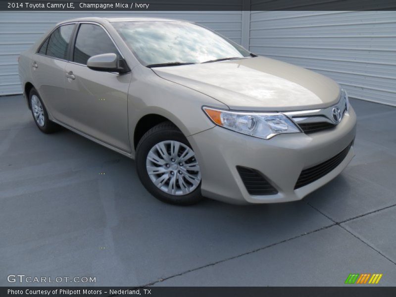 Champagne Mica / Ivory 2014 Toyota Camry LE