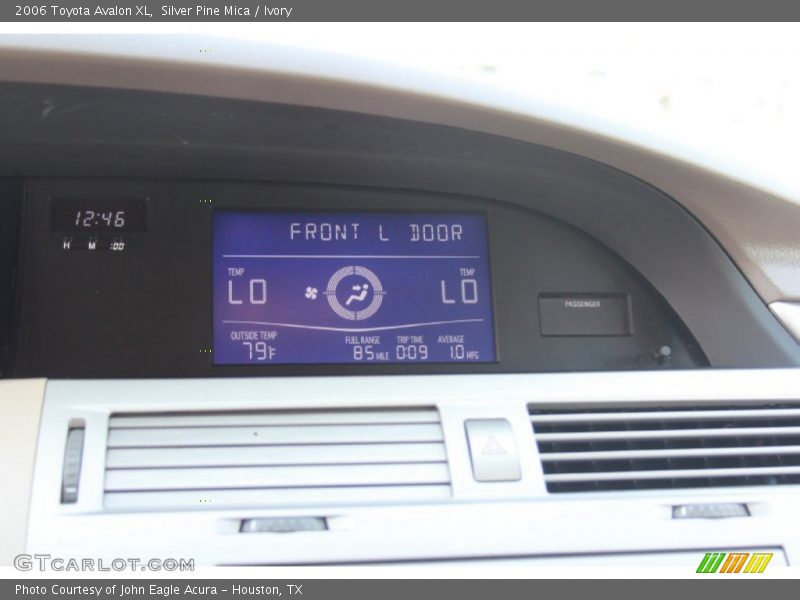 Silver Pine Mica / Ivory 2006 Toyota Avalon XL