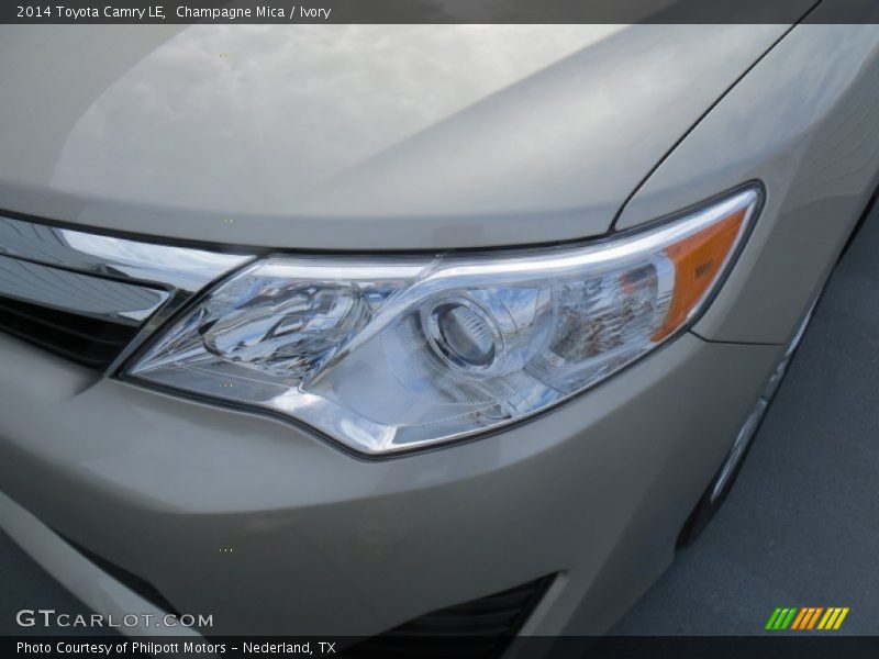 Champagne Mica / Ivory 2014 Toyota Camry LE