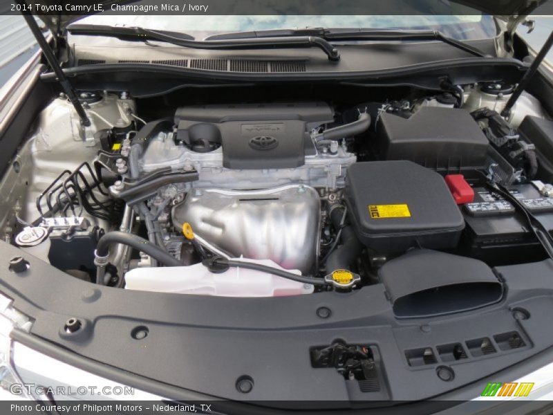 Champagne Mica / Ivory 2014 Toyota Camry LE