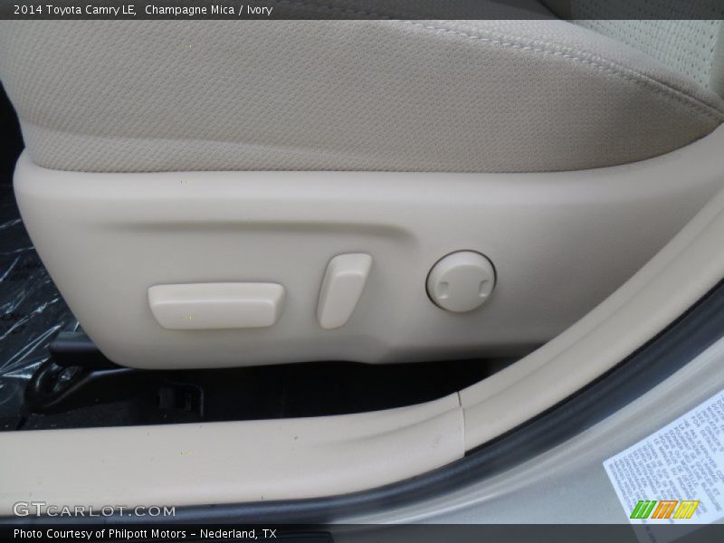 Champagne Mica / Ivory 2014 Toyota Camry LE