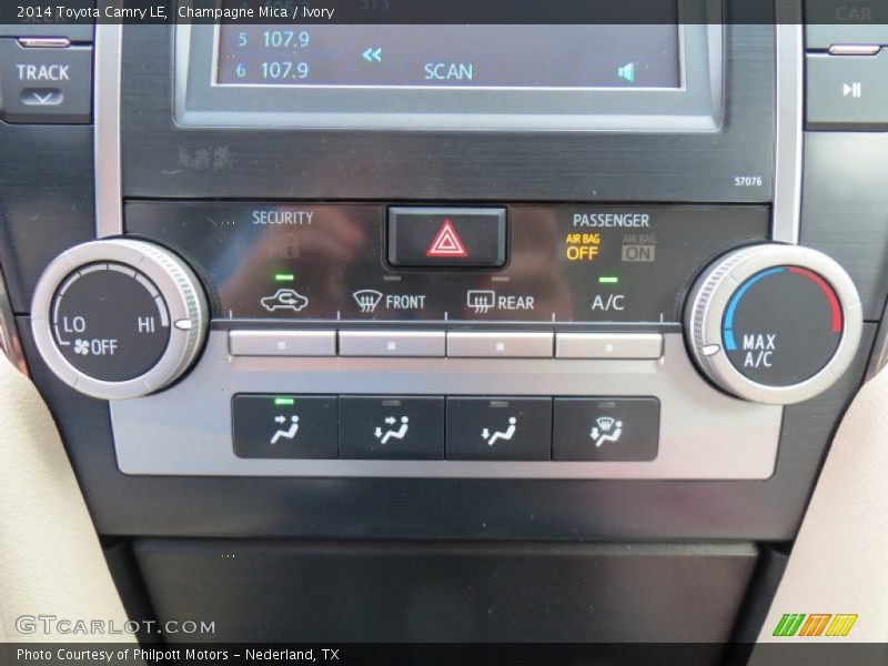 Champagne Mica / Ivory 2014 Toyota Camry LE