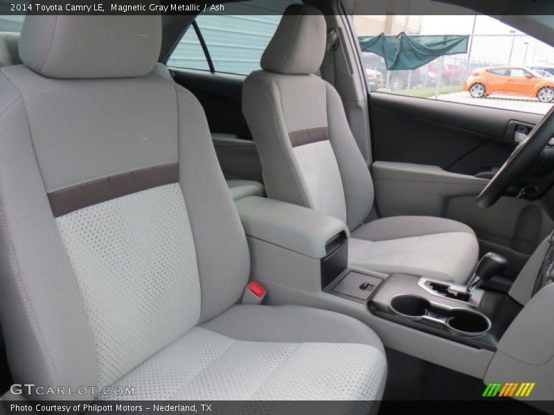 Magnetic Gray Metallic / Ash 2014 Toyota Camry LE
