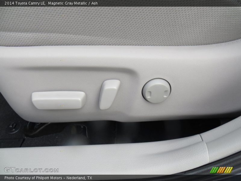 Magnetic Gray Metallic / Ash 2014 Toyota Camry LE