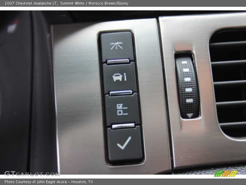 Summit White / Morocco Brown/Ebony 2007 Chevrolet Avalanche LT