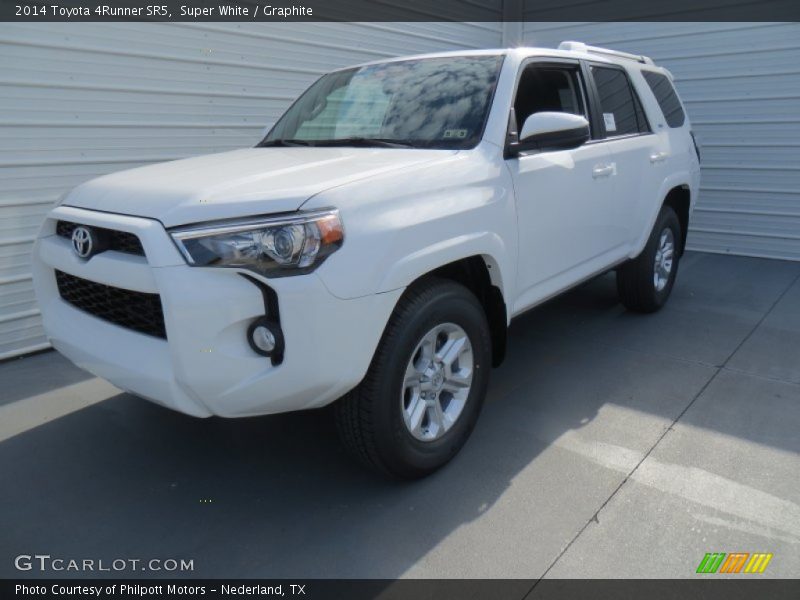 Super White / Graphite 2014 Toyota 4Runner SR5