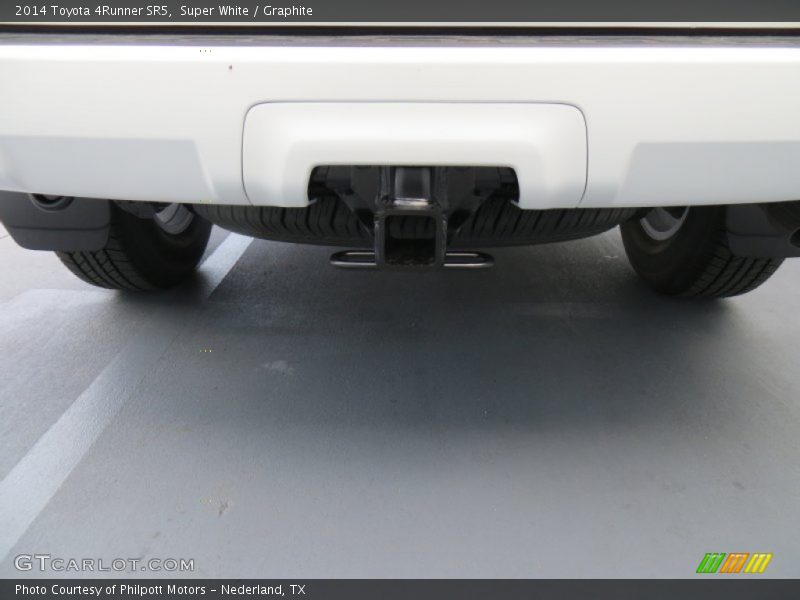 Super White / Graphite 2014 Toyota 4Runner SR5