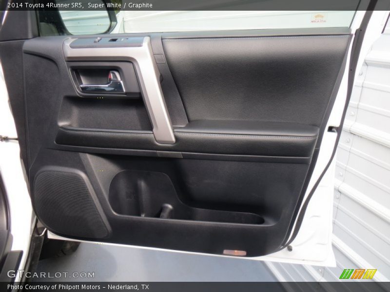 Super White / Graphite 2014 Toyota 4Runner SR5