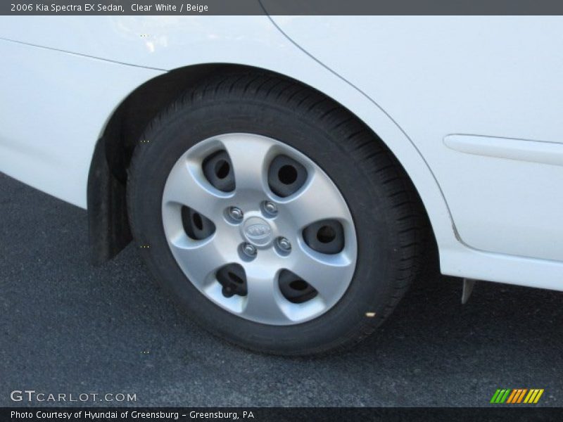 Clear White / Beige 2006 Kia Spectra EX Sedan