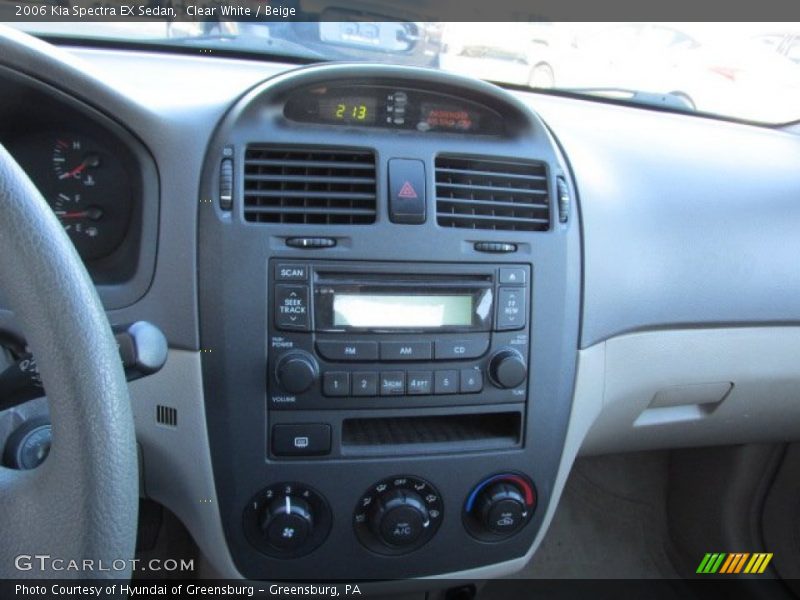 Clear White / Beige 2006 Kia Spectra EX Sedan