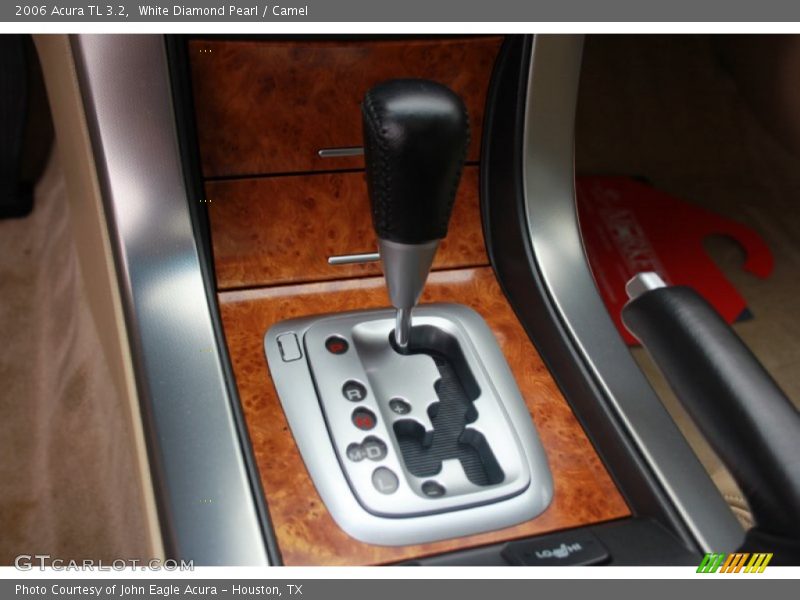 White Diamond Pearl / Camel 2006 Acura TL 3.2