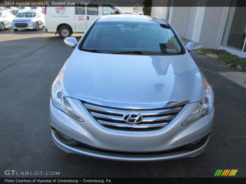 Radiant Silver / Gray 2014 Hyundai Sonata SE
