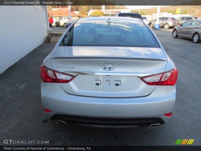 Radiant Silver / Gray 2014 Hyundai Sonata SE