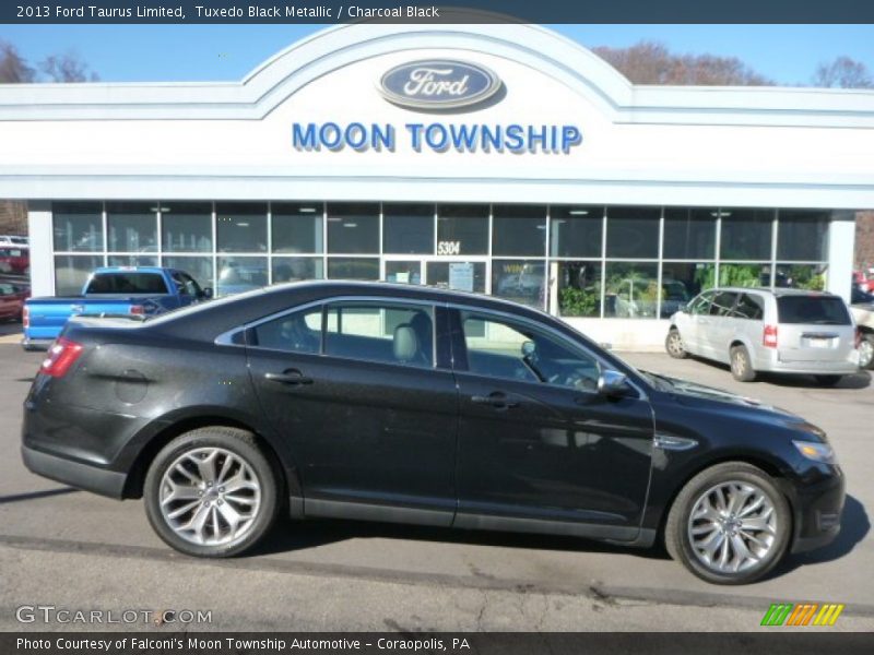 Tuxedo Black Metallic / Charcoal Black 2013 Ford Taurus Limited