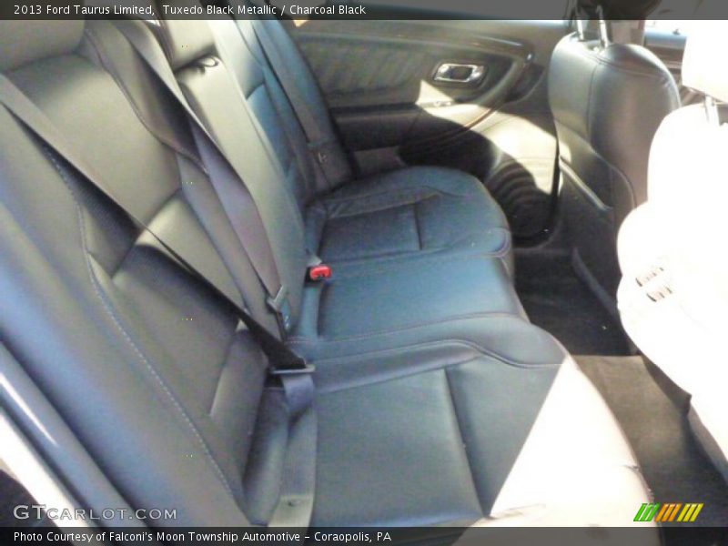 Tuxedo Black Metallic / Charcoal Black 2013 Ford Taurus Limited
