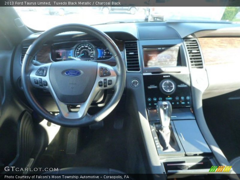 Tuxedo Black Metallic / Charcoal Black 2013 Ford Taurus Limited