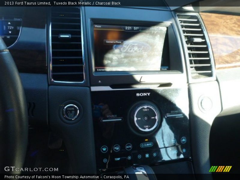 Tuxedo Black Metallic / Charcoal Black 2013 Ford Taurus Limited