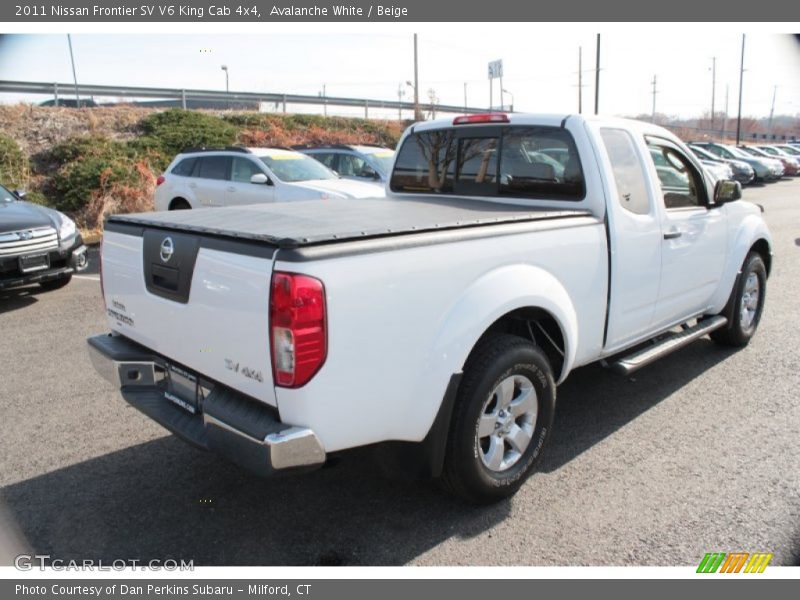 Avalanche White / Beige 2011 Nissan Frontier SV V6 King Cab 4x4
