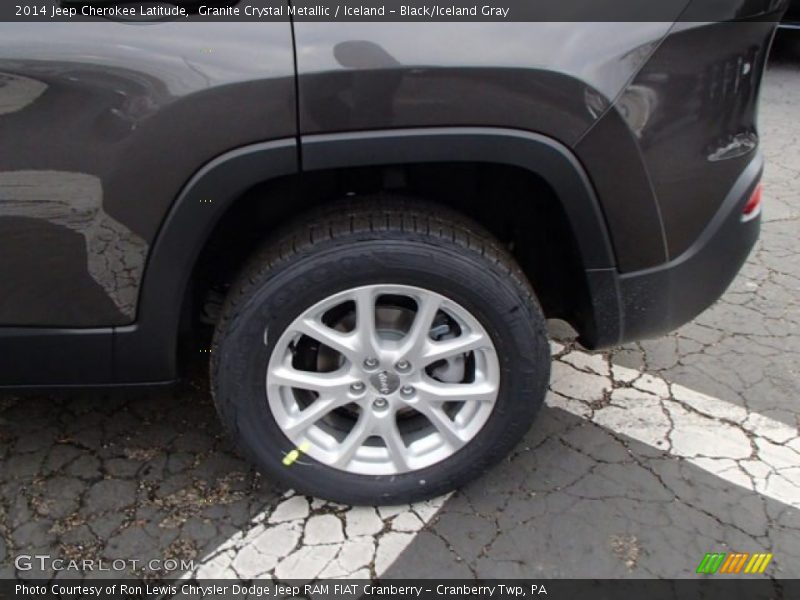  2014 Cherokee Latitude Wheel