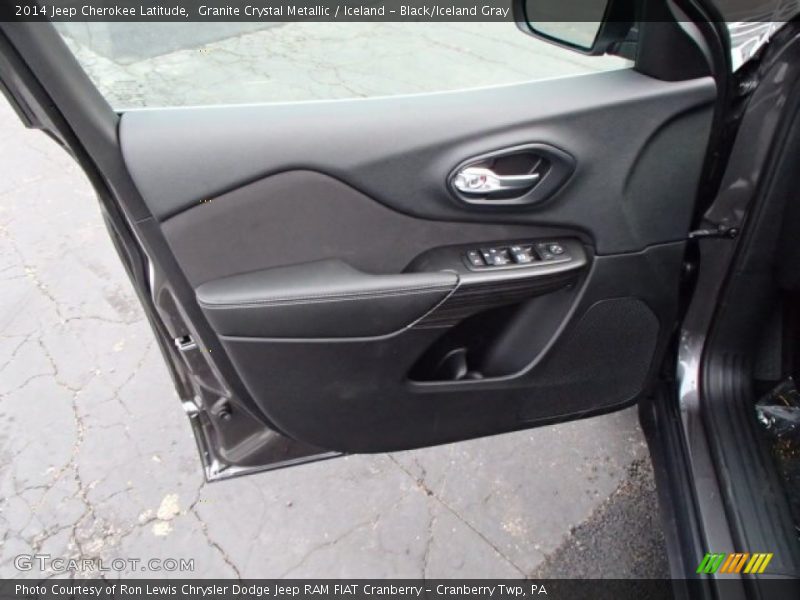 Granite Crystal Metallic / Iceland - Black/Iceland Gray 2014 Jeep Cherokee Latitude