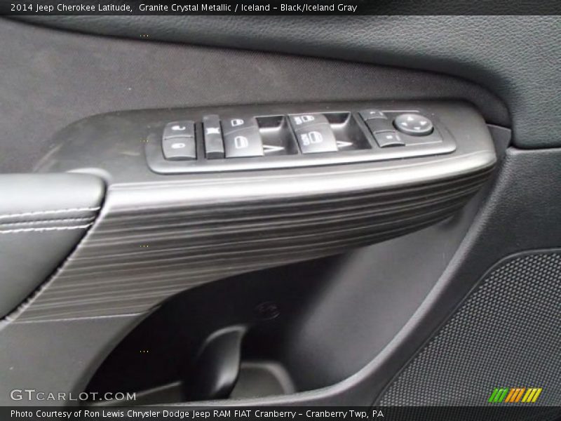 Granite Crystal Metallic / Iceland - Black/Iceland Gray 2014 Jeep Cherokee Latitude