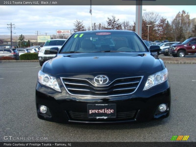 Black / Ash 2011 Toyota Camry XLE