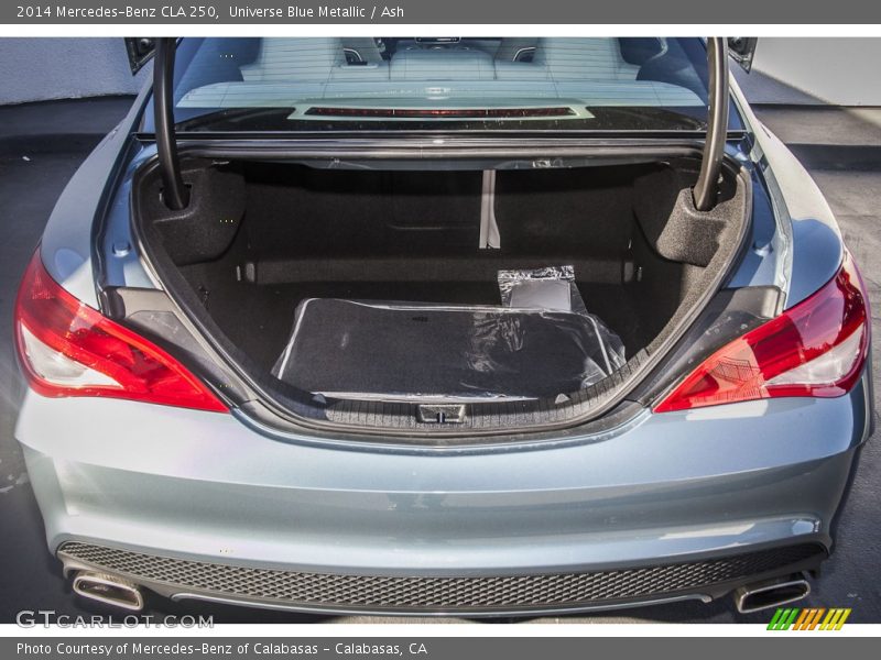 Universe Blue Metallic / Ash 2014 Mercedes-Benz CLA 250