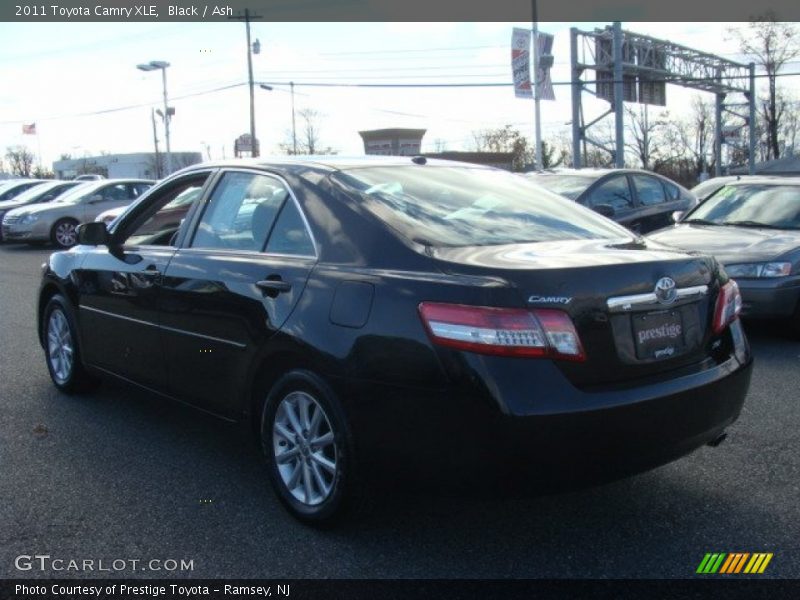 Black / Ash 2011 Toyota Camry XLE