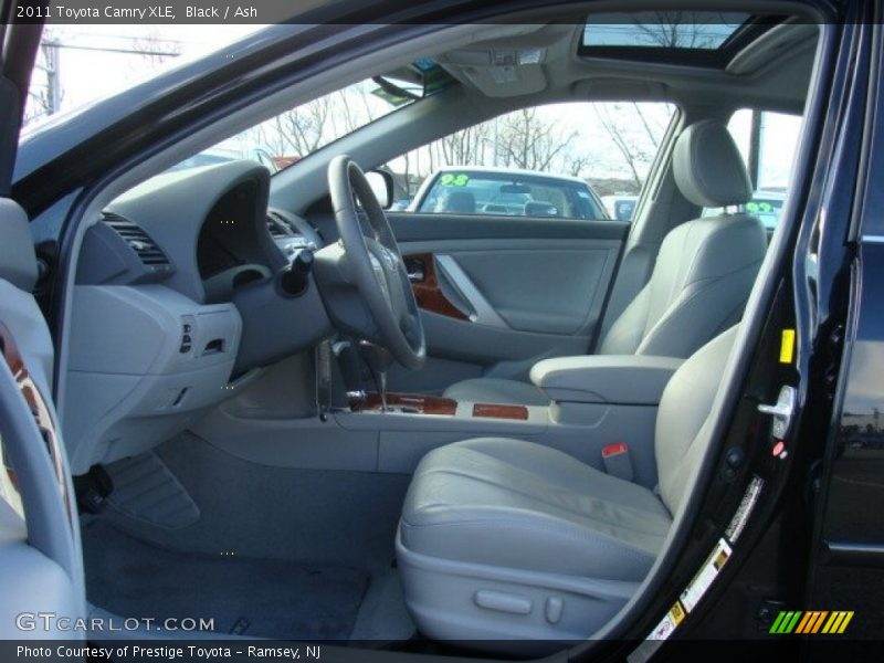 Black / Ash 2011 Toyota Camry XLE