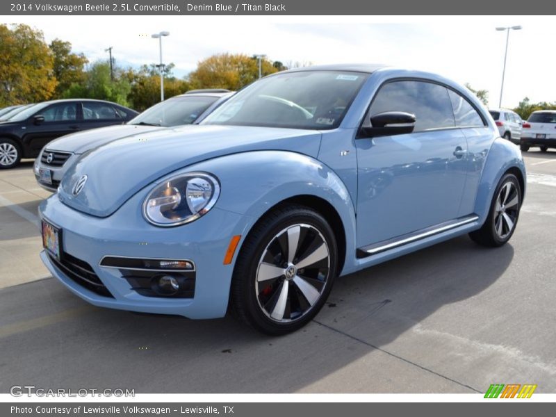 Front 3/4 View of 2014 Beetle 2.5L Convertible