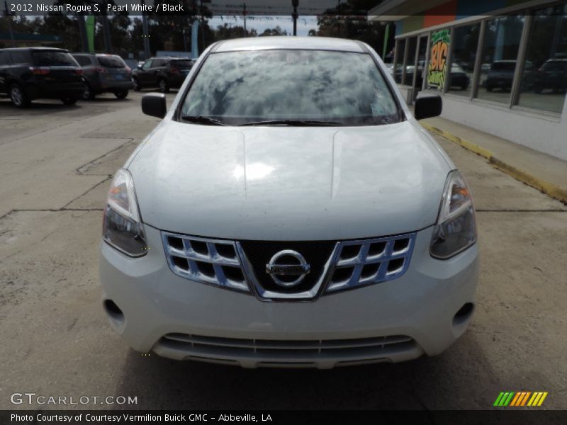 Pearl White / Black 2012 Nissan Rogue S