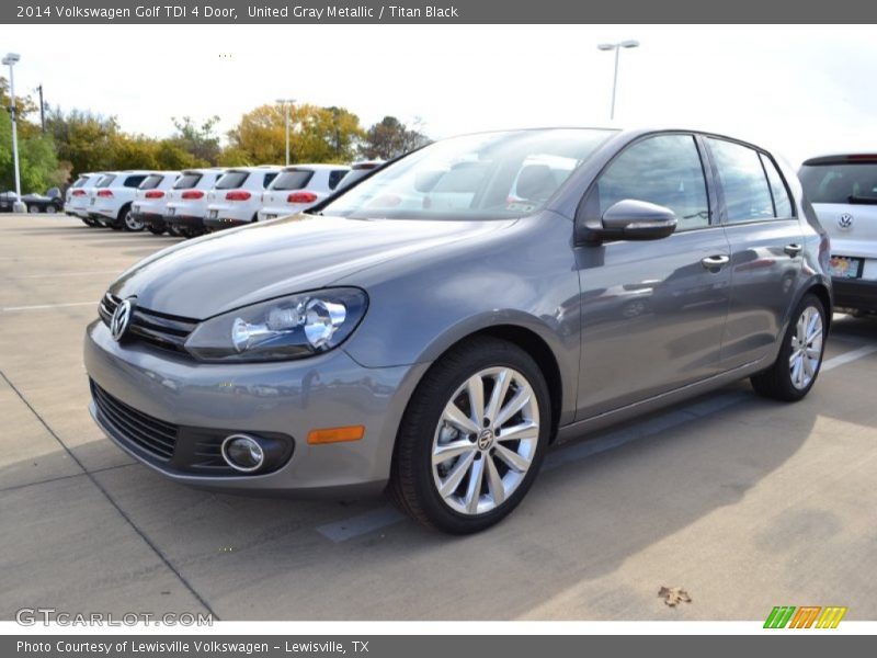 Front 3/4 View of 2014 Golf TDI 4 Door