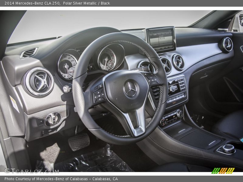 Polar Silver Metallic / Black 2014 Mercedes-Benz CLA 250