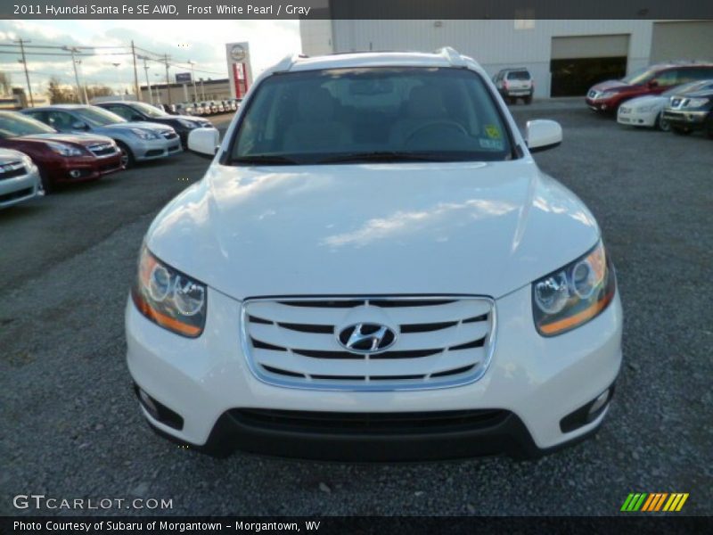 Frost White Pearl / Gray 2011 Hyundai Santa Fe SE AWD