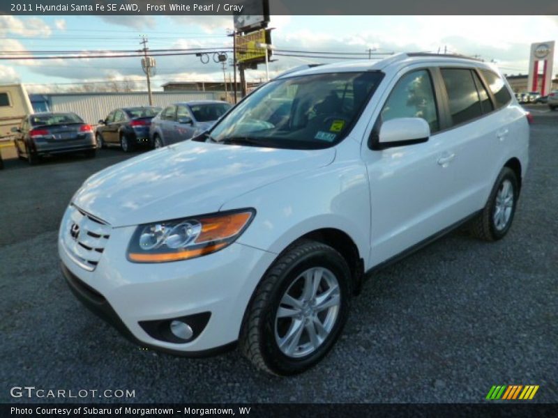 Frost White Pearl / Gray 2011 Hyundai Santa Fe SE AWD
