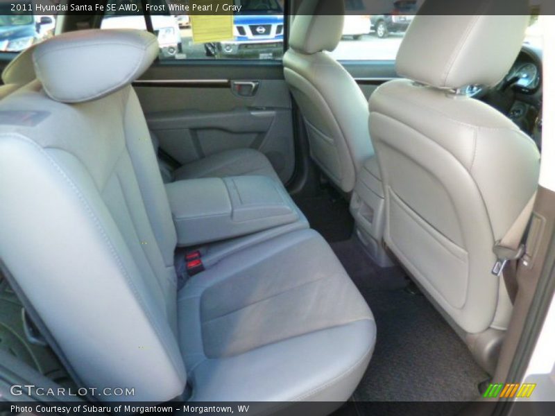 Frost White Pearl / Gray 2011 Hyundai Santa Fe SE AWD