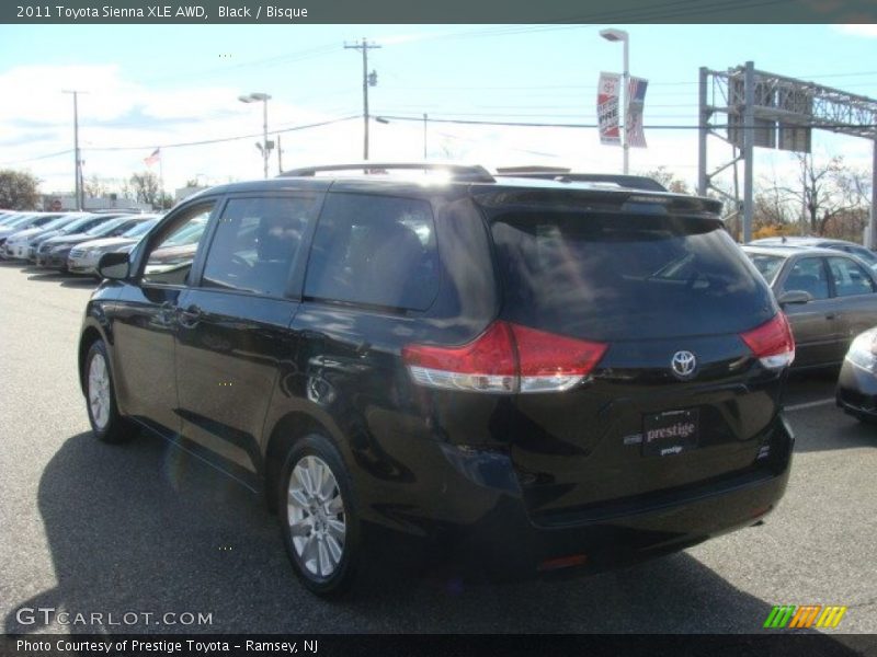 Black / Bisque 2011 Toyota Sienna XLE AWD