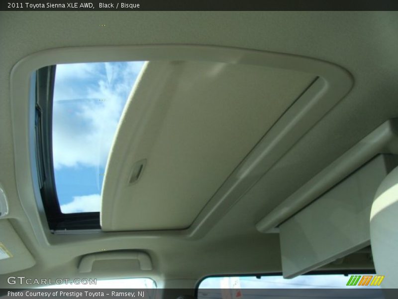 Black / Bisque 2011 Toyota Sienna XLE AWD