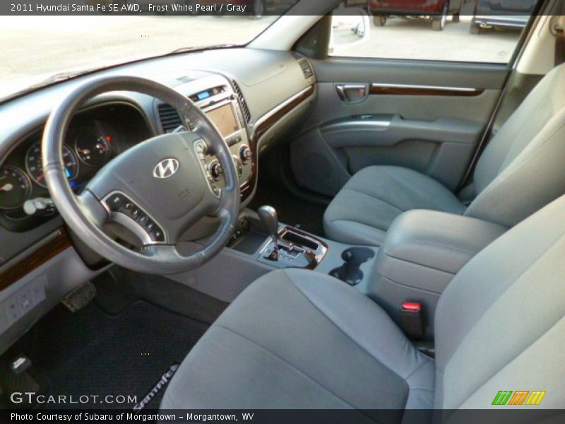 Frost White Pearl / Gray 2011 Hyundai Santa Fe SE AWD