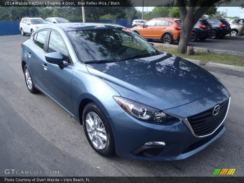 Front 3/4 View of 2014 MAZDA3 i Touring 4 Door