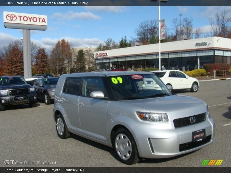 Classic Silver Metallic / Dark Gray 2009 Scion xB