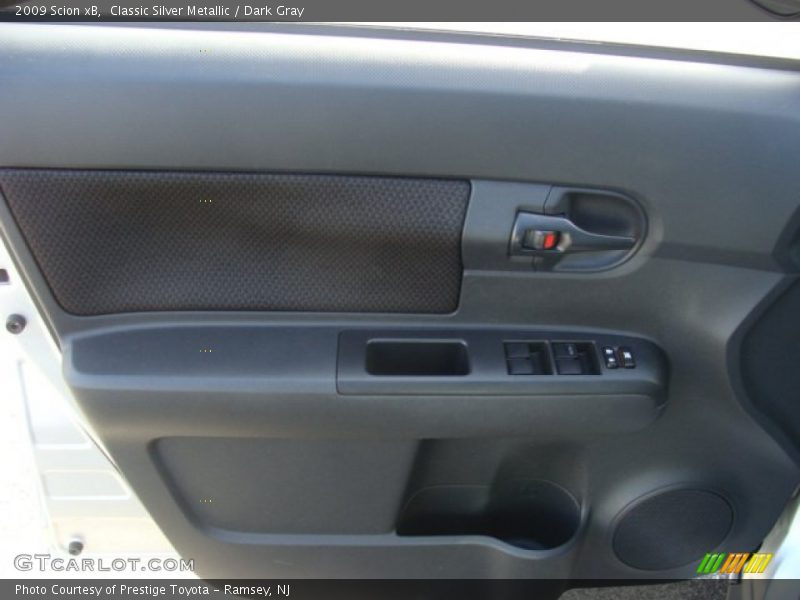 Classic Silver Metallic / Dark Gray 2009 Scion xB
