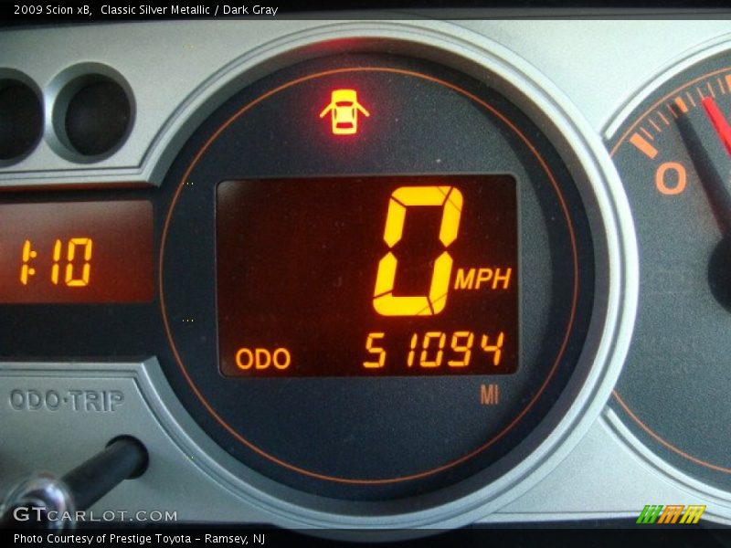Classic Silver Metallic / Dark Gray 2009 Scion xB