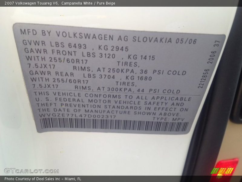 Campanella White / Pure Beige 2007 Volkswagen Touareg V6