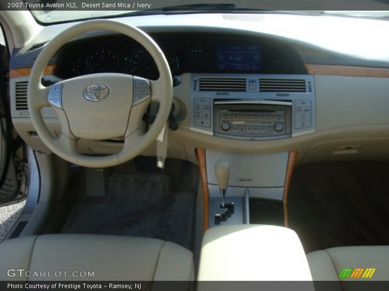 Desert Sand Mica / Ivory 2007 Toyota Avalon XLS