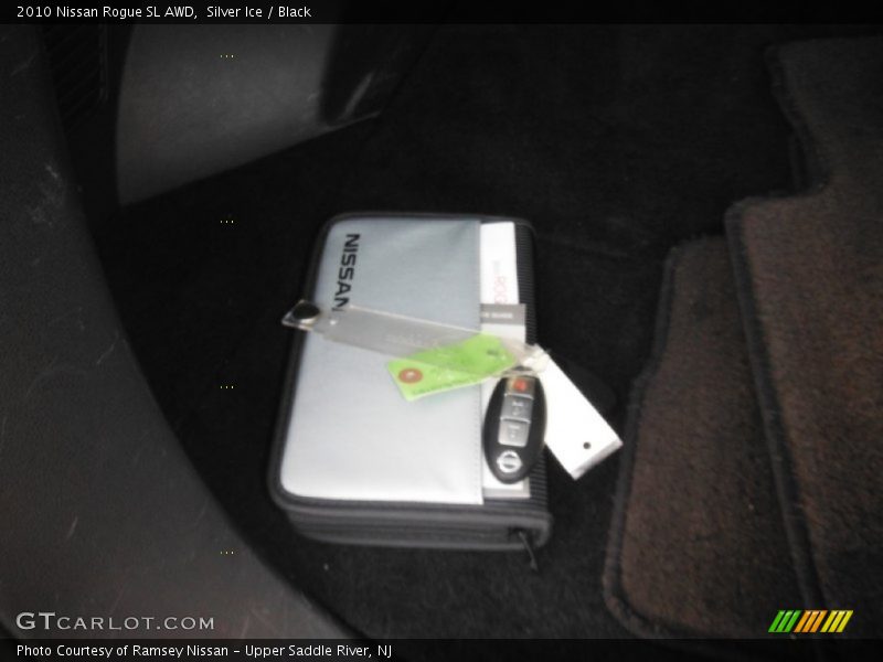 Silver Ice / Black 2010 Nissan Rogue SL AWD