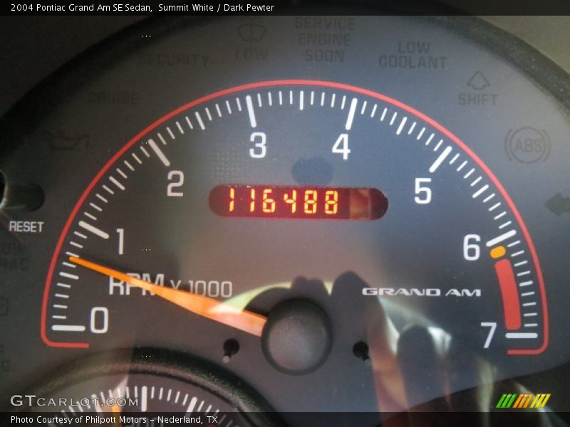 Summit White / Dark Pewter 2004 Pontiac Grand Am SE Sedan