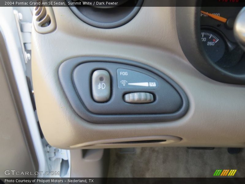 Summit White / Dark Pewter 2004 Pontiac Grand Am SE Sedan