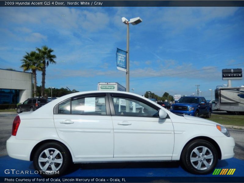 Nordic White / Gray 2009 Hyundai Accent GLS 4 Door