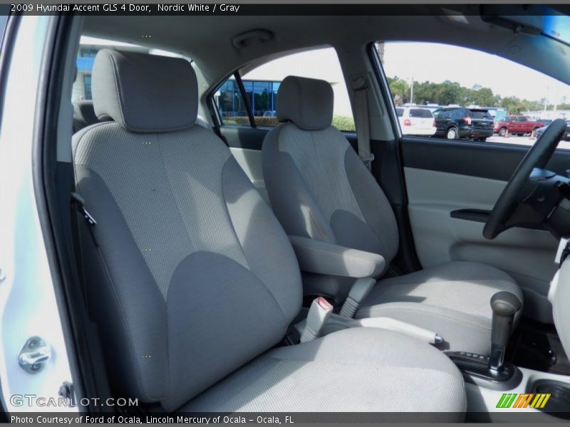 Nordic White / Gray 2009 Hyundai Accent GLS 4 Door